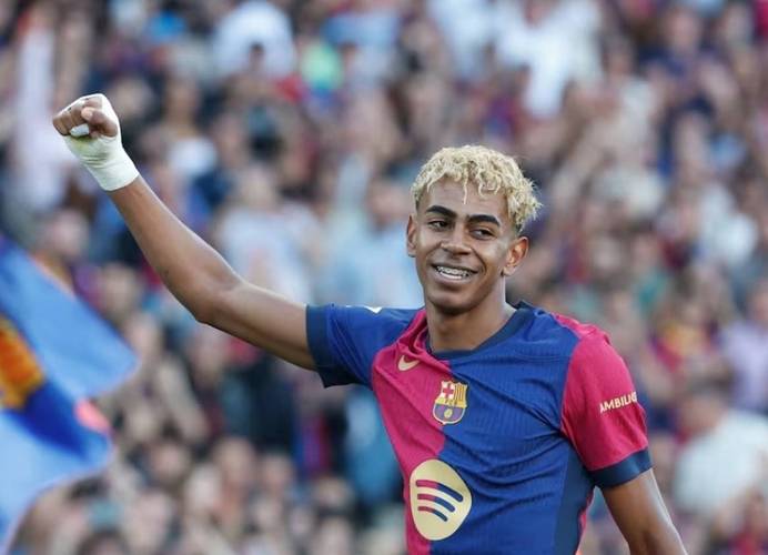 前巴萨门将平托:我从小就不喜欢看足球比赛,对亚马尔并不了解