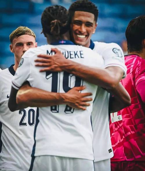 施洛特贝克谈凯恩进球：确实有动作但我认为是被允许的，进球应算