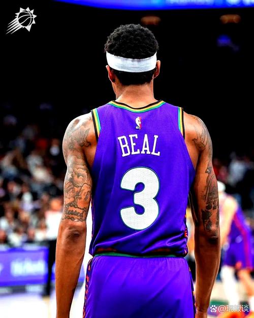 比尔进攻重要性?小卡：他曾差点拿下得分王 是真正的三威胁得分手