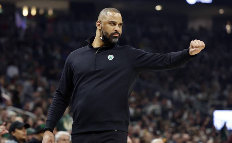 乌度卡:不惊讶普理查德的成长进步 他训练刻苦把握住了机会