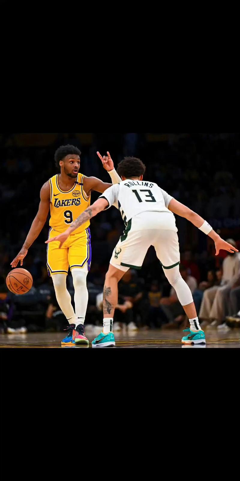 还是稚嫩！布朗尼一条龙反击上篮 遭遇维金斯追身钉板大帽