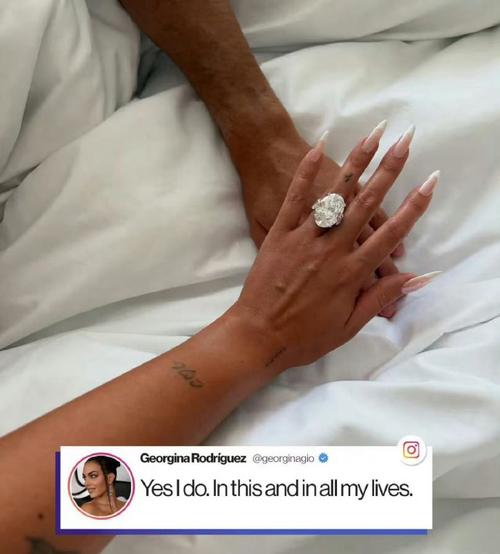 怎么向乔治娜求婚的？C罗：她是我的真命天女，她问我要一枚戒指