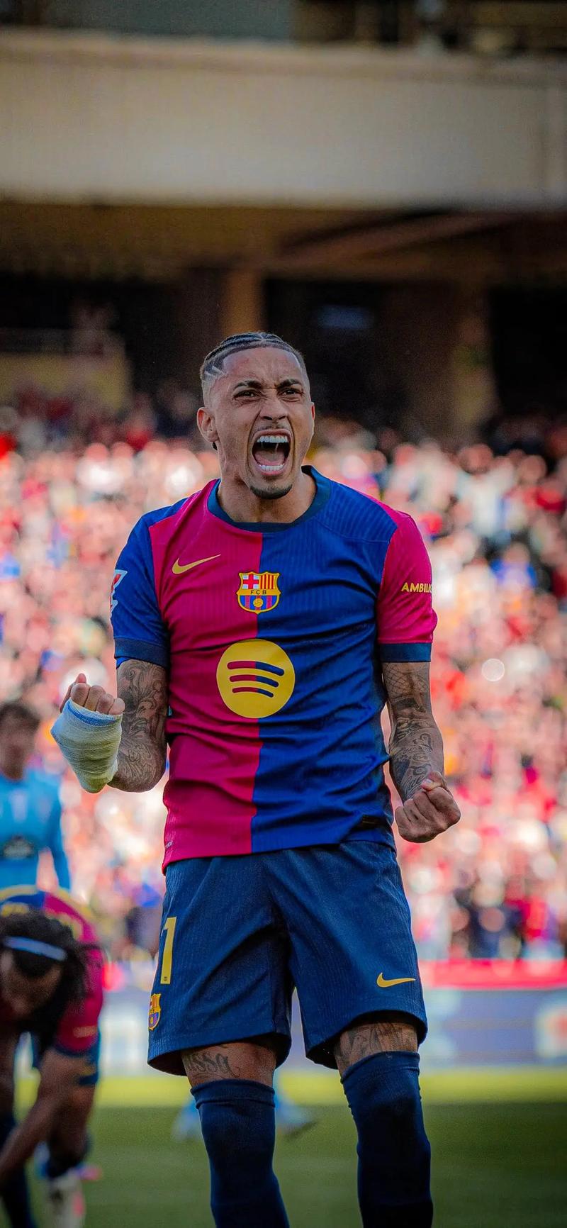 巴萨vs塞尔塔全场数据：射门21比5、射正9比3、控球率61%比39%