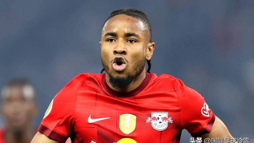 米体：意甲252分钟0进球，恩昆库在位置竞争中落后莱奥和普利西奇