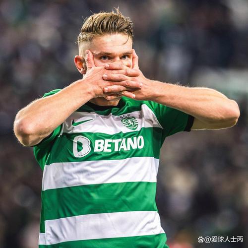 于帕：我小时候踢前锋被叫阿德巴约，希望能在世界杯前确定未来