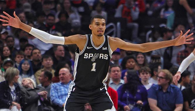 文班亚马谈关键三分：如果我硬往人堆里突 反而会让情况更复杂