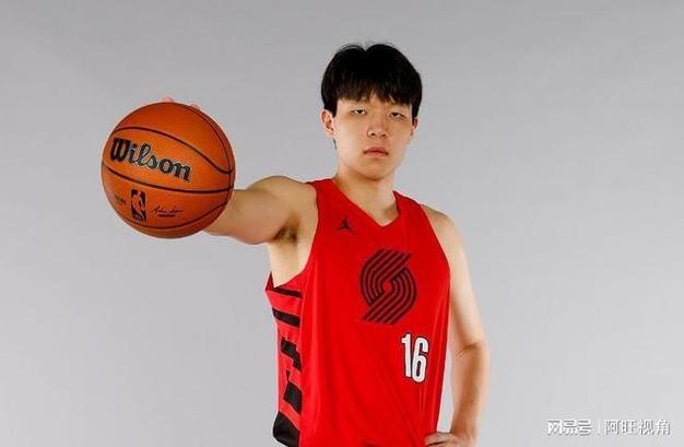 解说：后半赛季杨瀚森应能得到充分时间 练兵即将是开拓者的目标