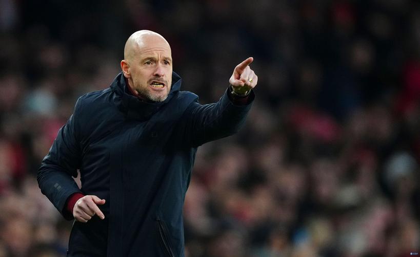 荷媒：滕哈赫可能在等待执教荷兰的机会，前者也可能去埃因霍温